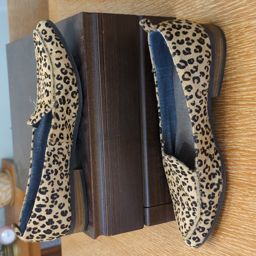 Dr. Scholl's leather flats Animal Leopard Print! Size 9.5